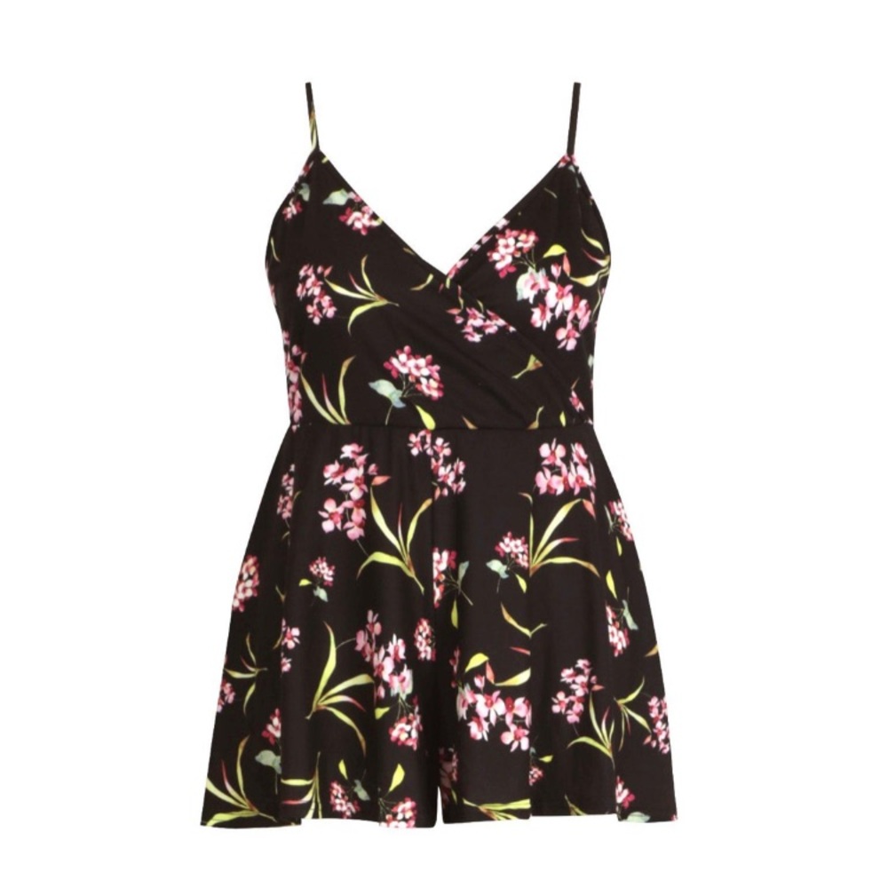 Boohoo Plus Floral Printed Flippy Romper Size 24